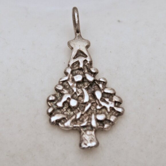 Sterling Silver Christmas Tree - Picture 1 of 16